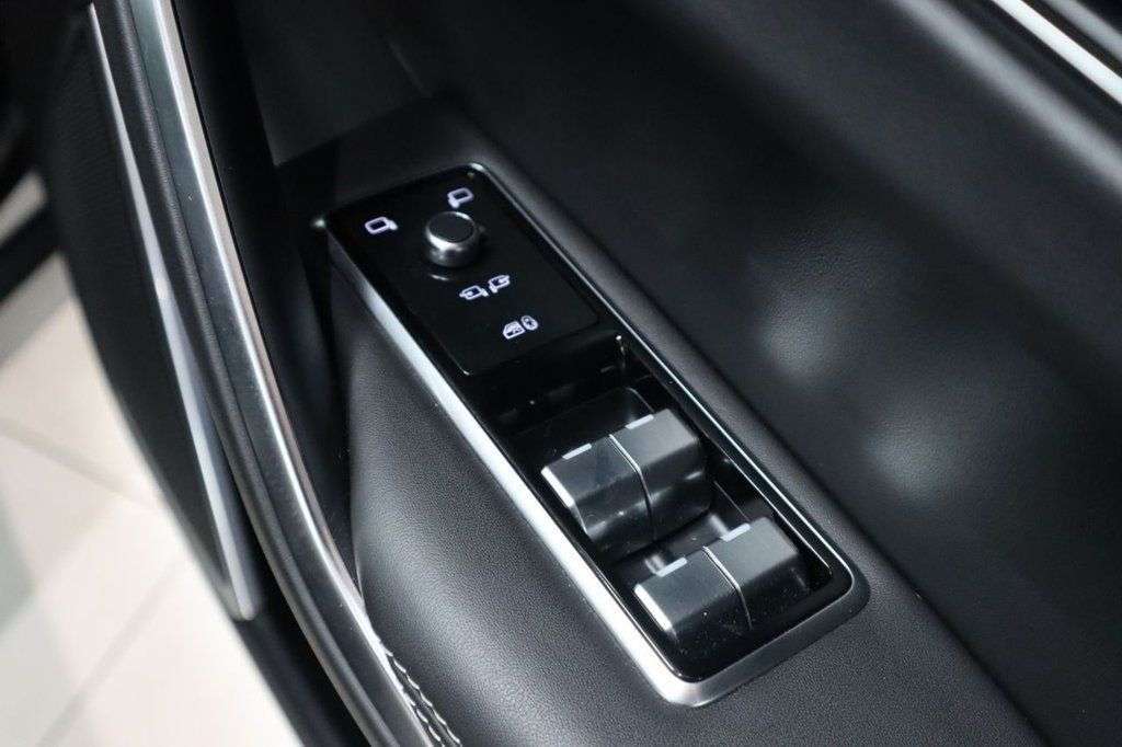 2022 JAGUAR F-PACE 2022 JAGUAR F-PACE