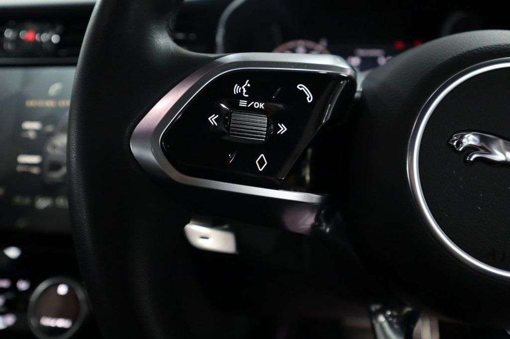 2022 JAGUAR F-PACE 2022 JAGUAR F-PACE