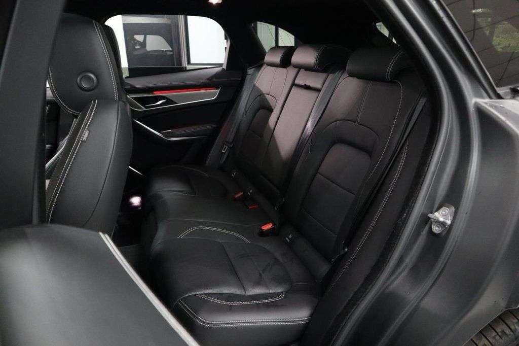 2022 JAGUAR F-PACE 2022 JAGUAR F-PACE