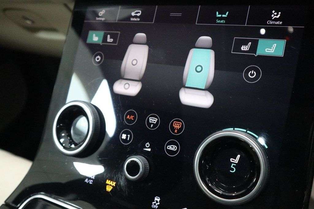 2019 LAND ROVER RANGE ROVER VELAR 2019 LAND ROVER RANGE ROVER VELAR