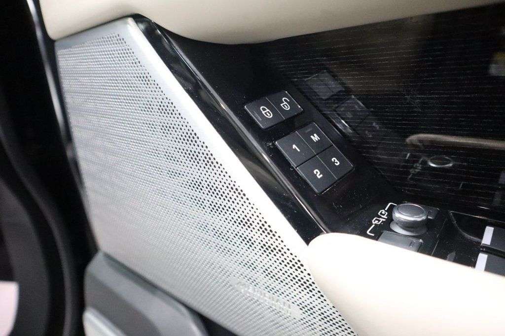 2019 LAND ROVER RANGE ROVER VELAR 2019 LAND ROVER RANGE ROVER VELAR