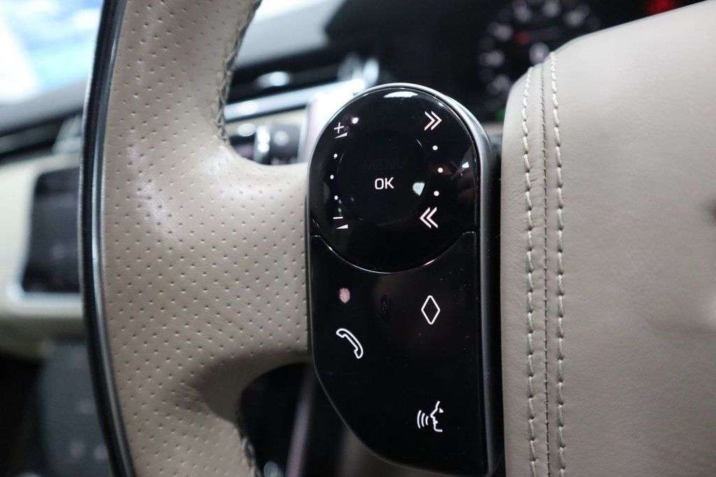 2019 LAND ROVER RANGE ROVER VELAR 2019 LAND ROVER RANGE ROVER VELAR