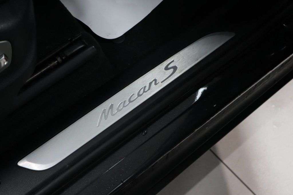 2020 PORSCHE MACAN 2020 PORSCHE MACAN