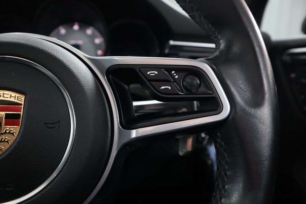 2020 PORSCHE MACAN 2020 PORSCHE MACAN