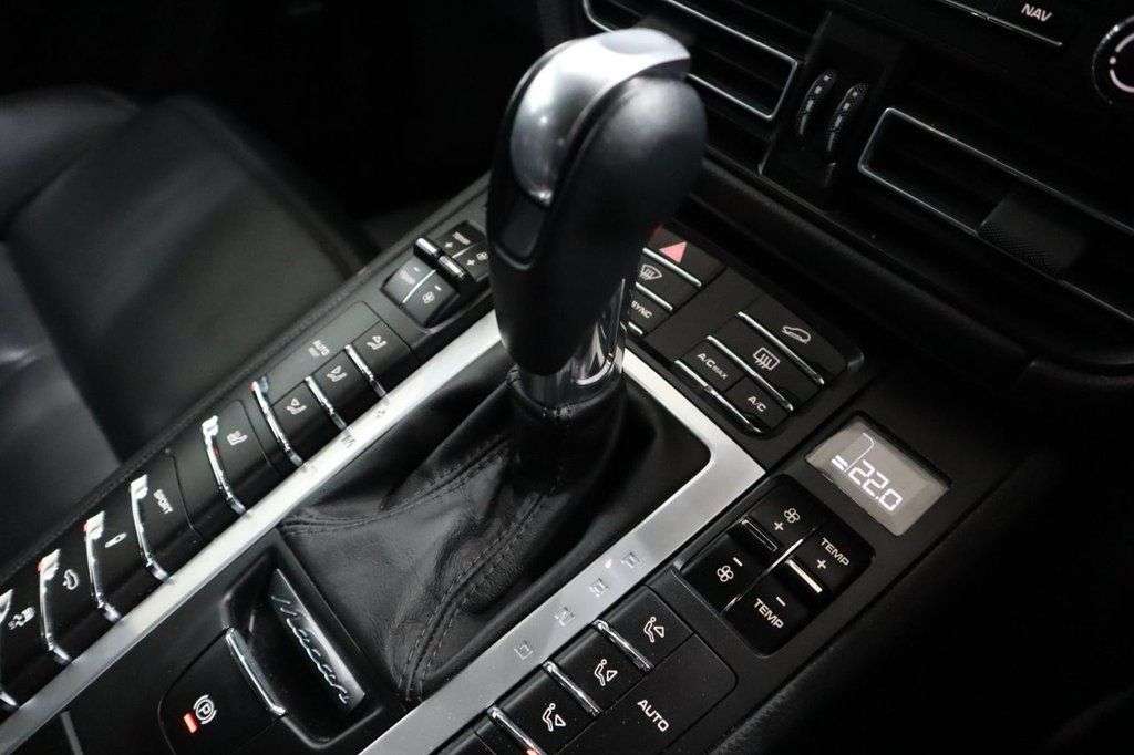 2020 PORSCHE MACAN 2020 PORSCHE MACAN