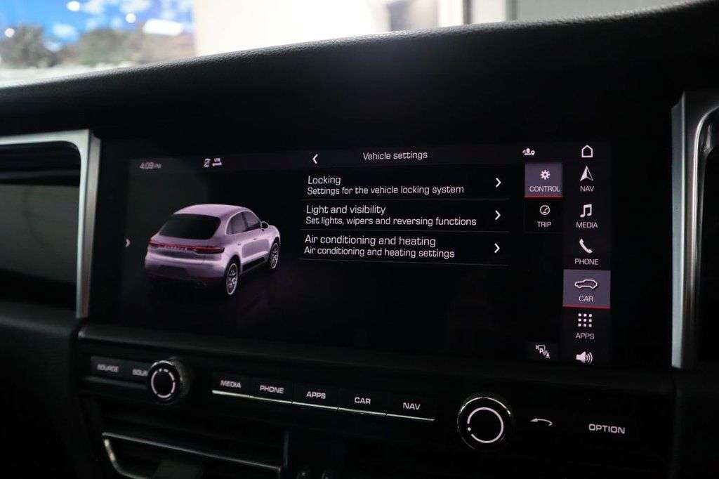 2020 PORSCHE MACAN 2020 PORSCHE MACAN