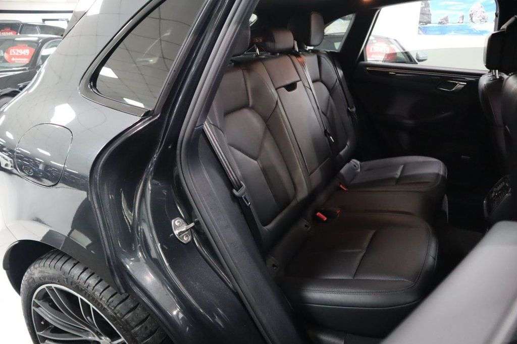 2020 PORSCHE MACAN 2020 PORSCHE MACAN