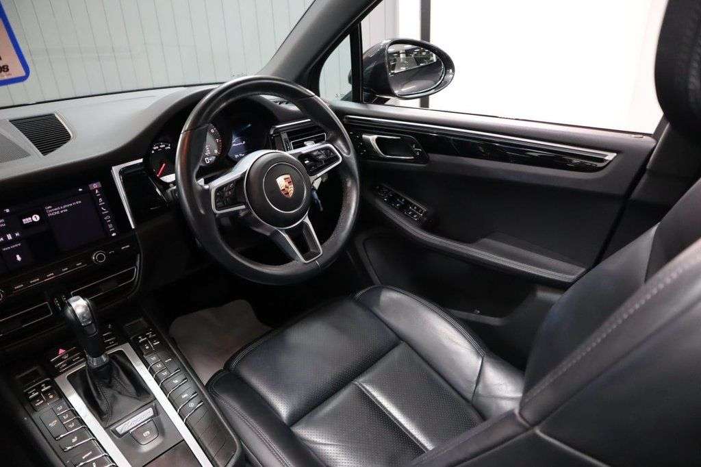 2020 PORSCHE MACAN 2020 PORSCHE MACAN