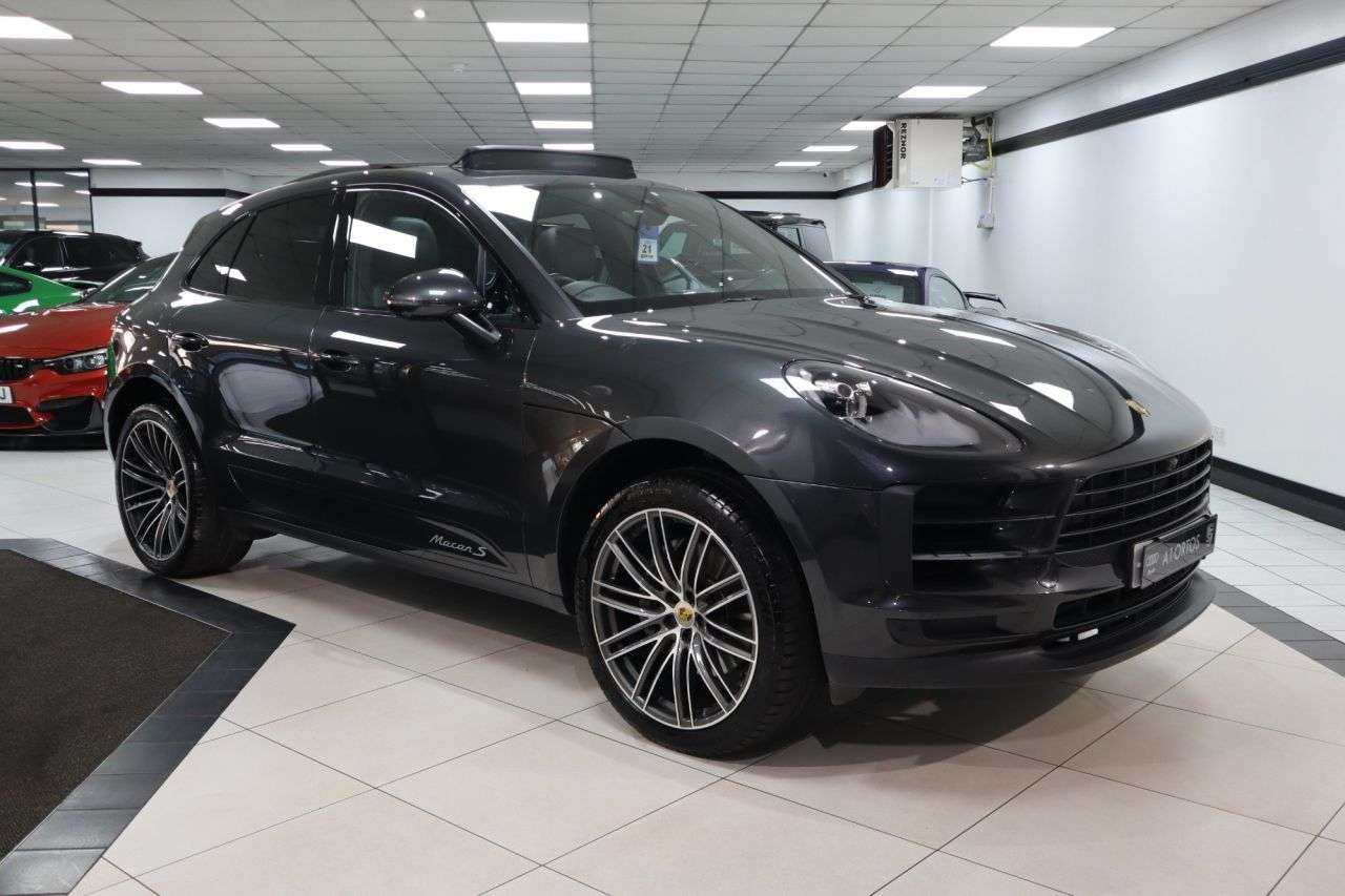 A 2020 PORSCHE MACAN 3.0T V6 S SUV 5dr Petrol PDK 4WD Euro 6 (s/s) (354 ps) MONSTER SPEC 15K OF A 2020 PORSCHE MACAN 3.0T V6 S SUV 5dr Petrol PDK 4WD Euro 6 (s/s) (354 ps) MONSTER SPEC 15K OF
