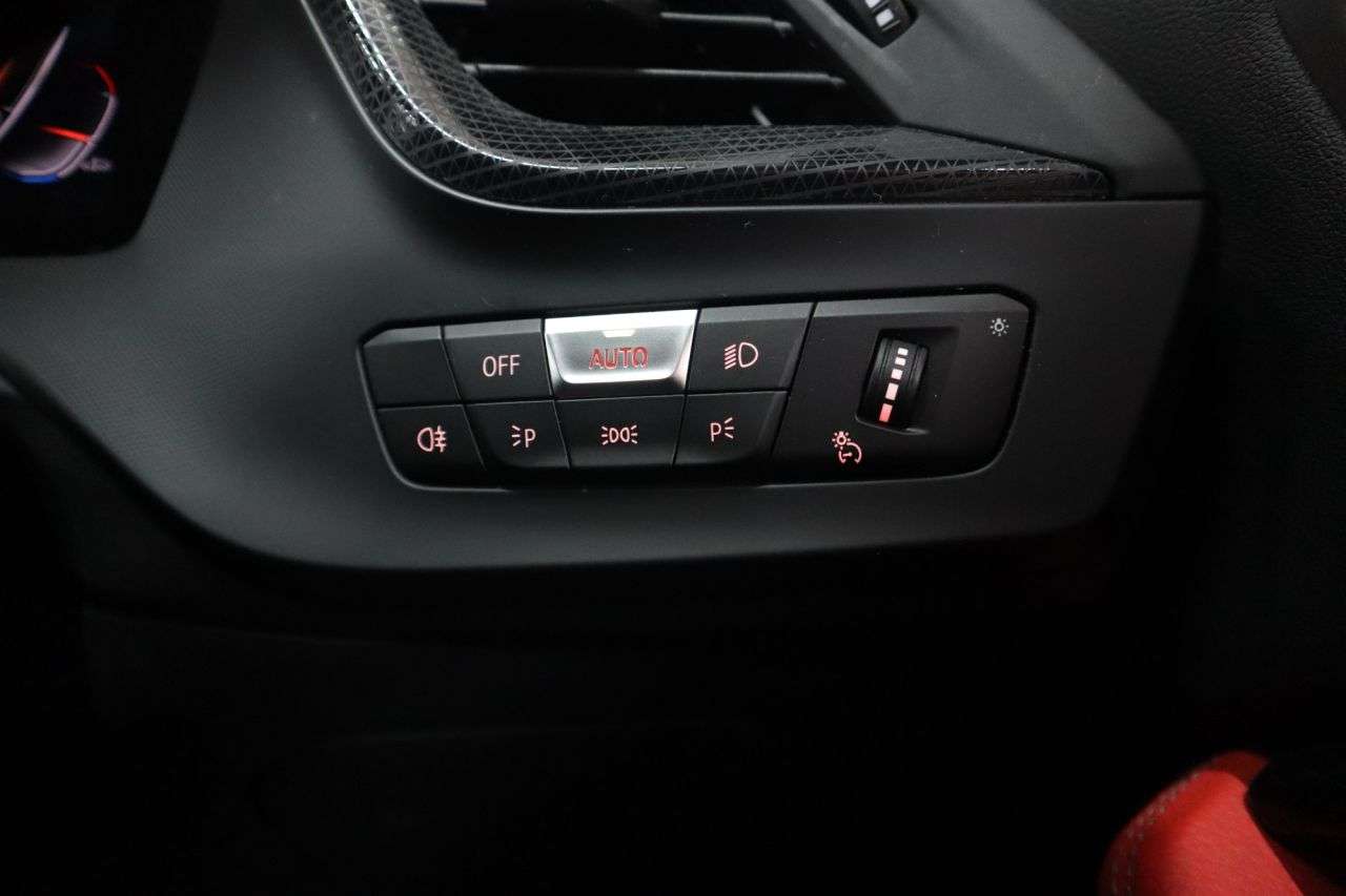 2021 BMW 1 SERIES 2021 BMW 1 SERIES