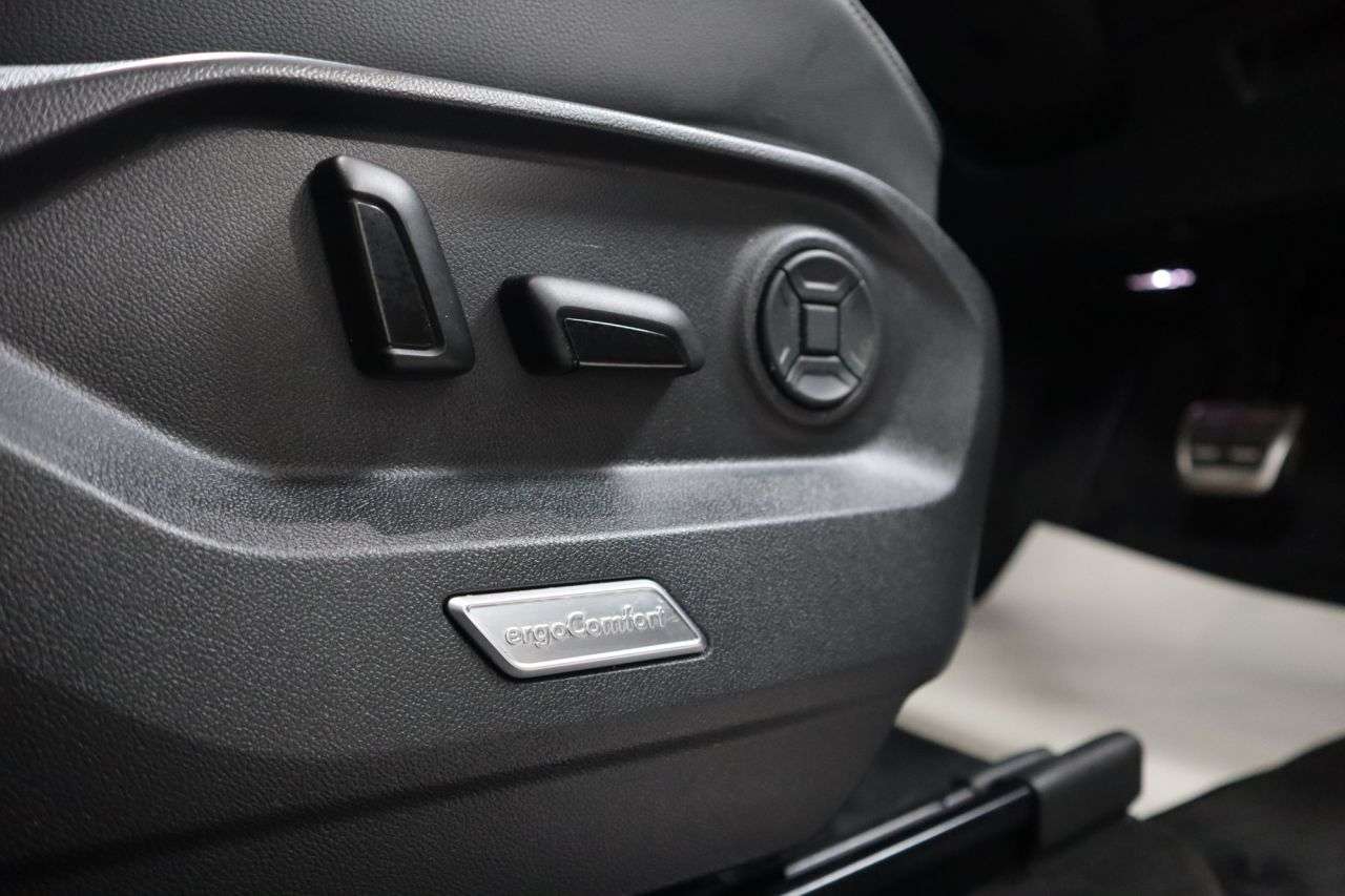 2020 VOLKSWAGEN TOUAREG 2020 VOLKSWAGEN TOUAREG