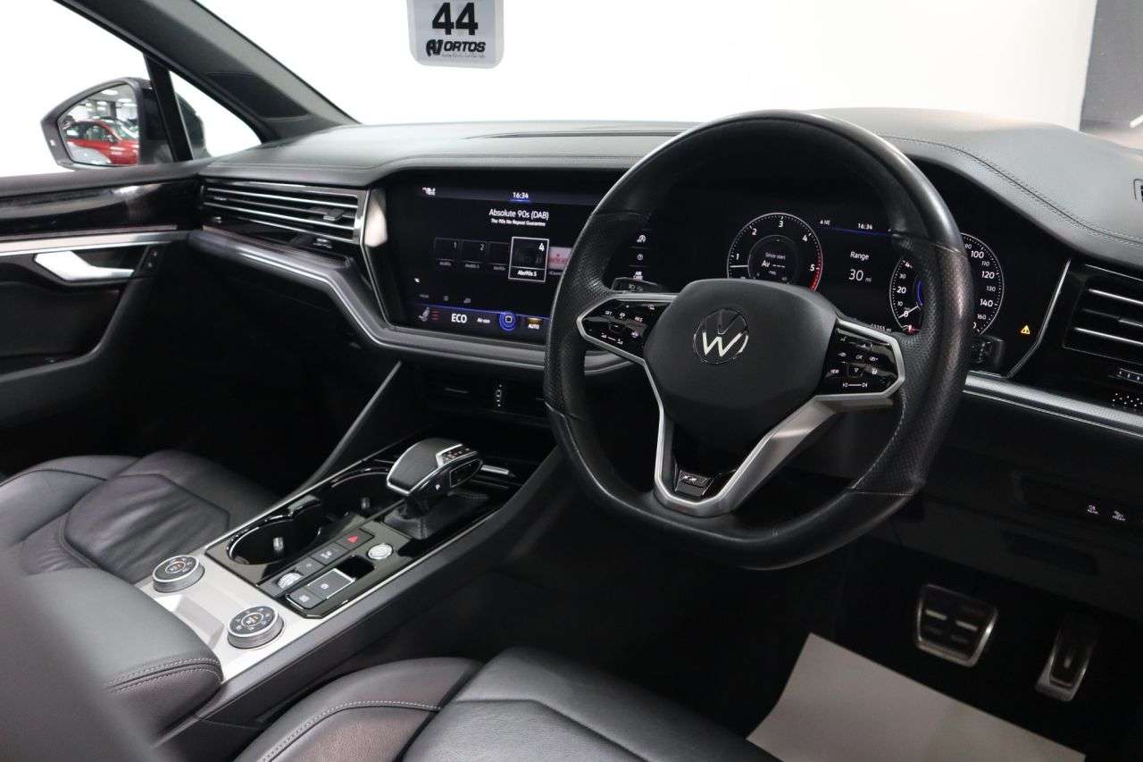 2020 VOLKSWAGEN TOUAREG 2020 VOLKSWAGEN TOUAREG