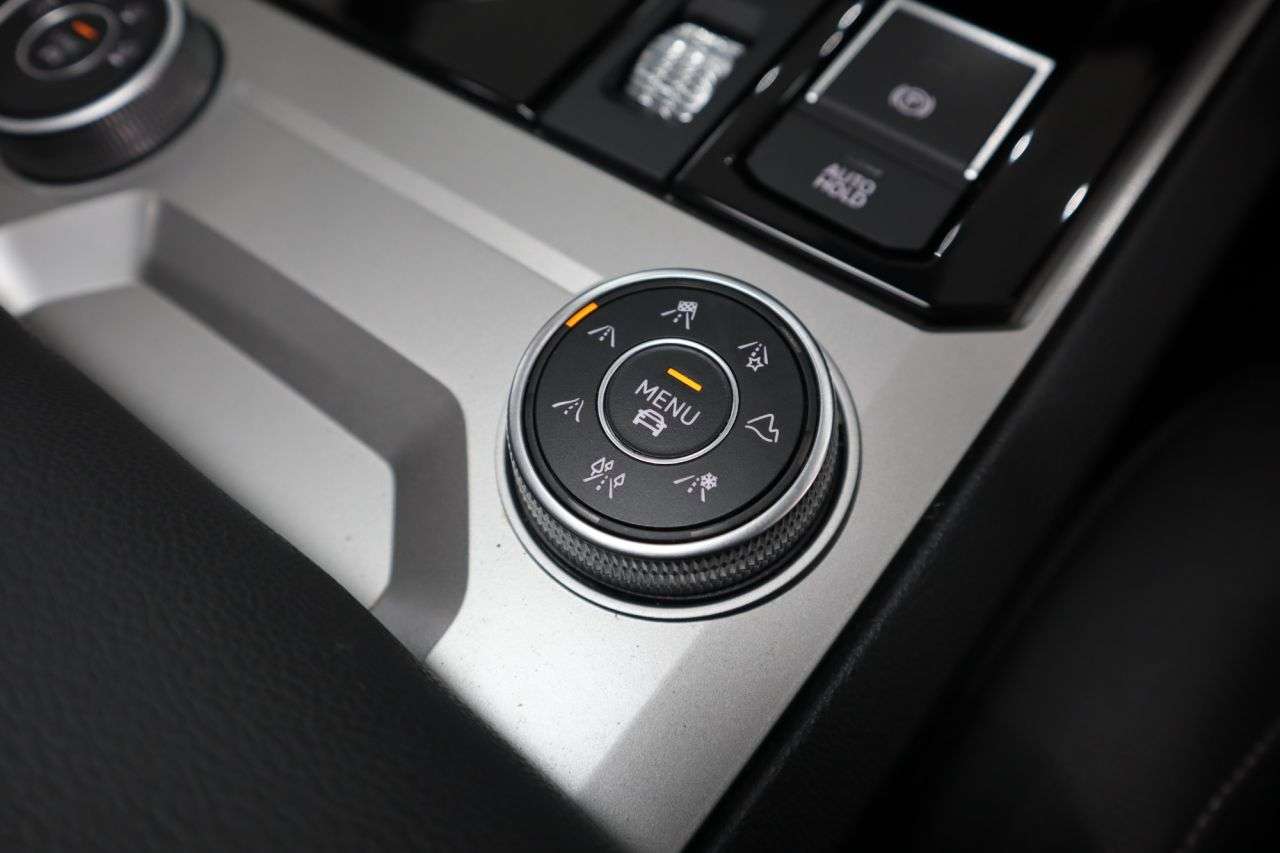 2020 VOLKSWAGEN TOUAREG 2020 VOLKSWAGEN TOUAREG