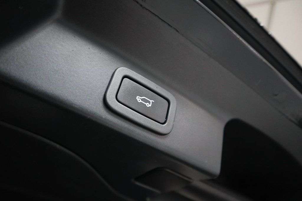 2020 JAGUAR F-PACE 2020 JAGUAR F-PACE