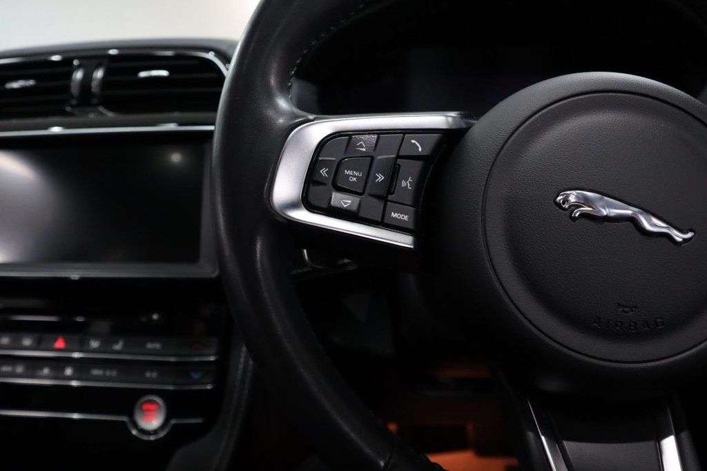 2020 JAGUAR F-PACE 2020 JAGUAR F-PACE