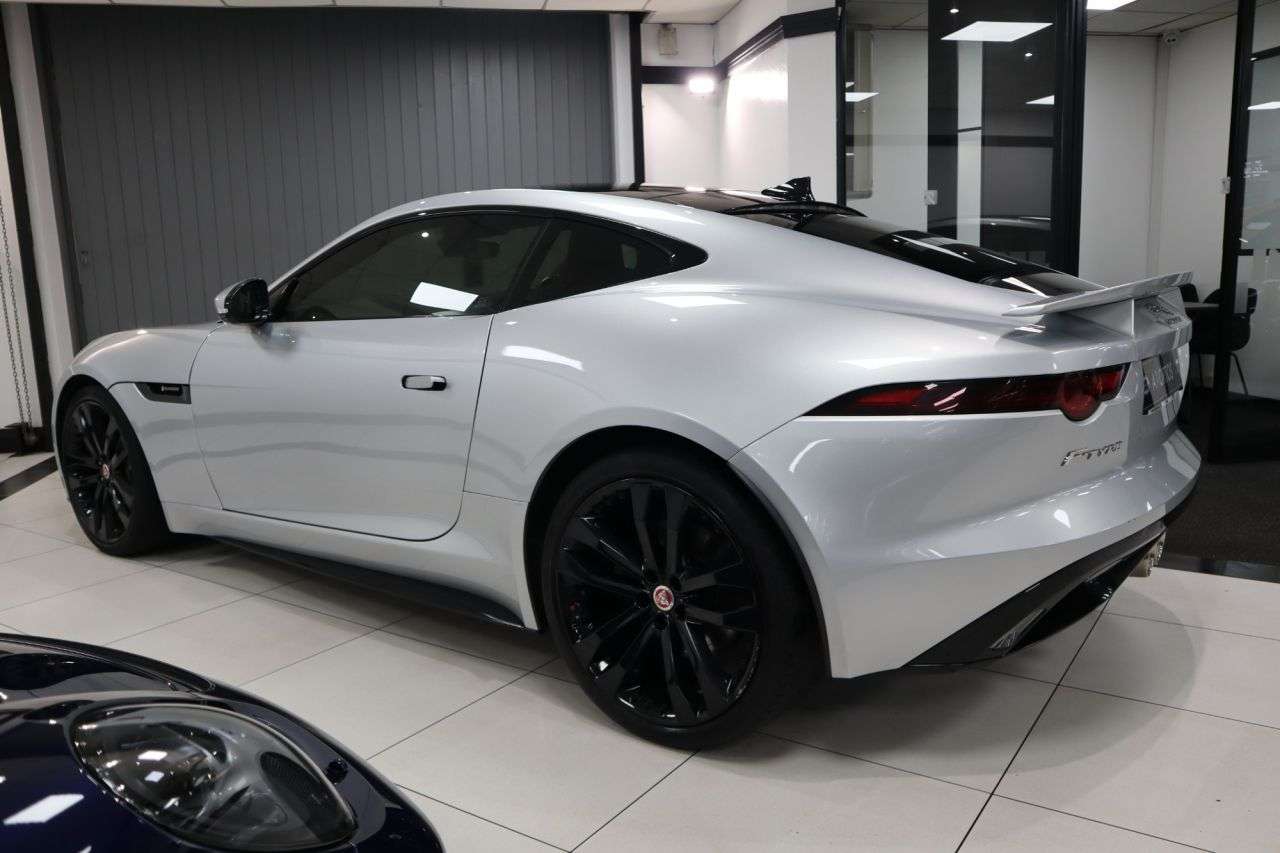 2019 JAGUAR F-TYPE 2019 JAGUAR F-TYPE