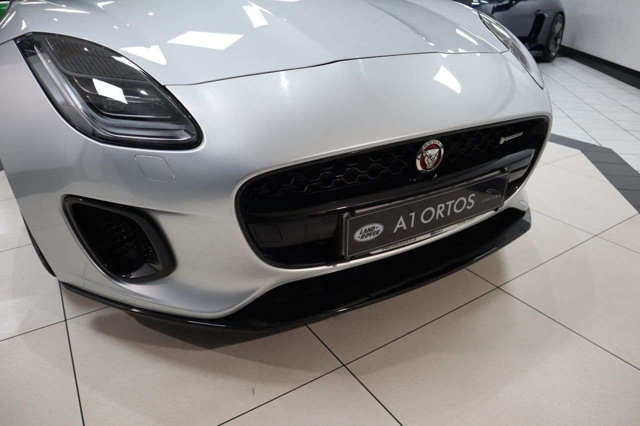 2019 JAGUAR F-TYPE 2019 JAGUAR F-TYPE