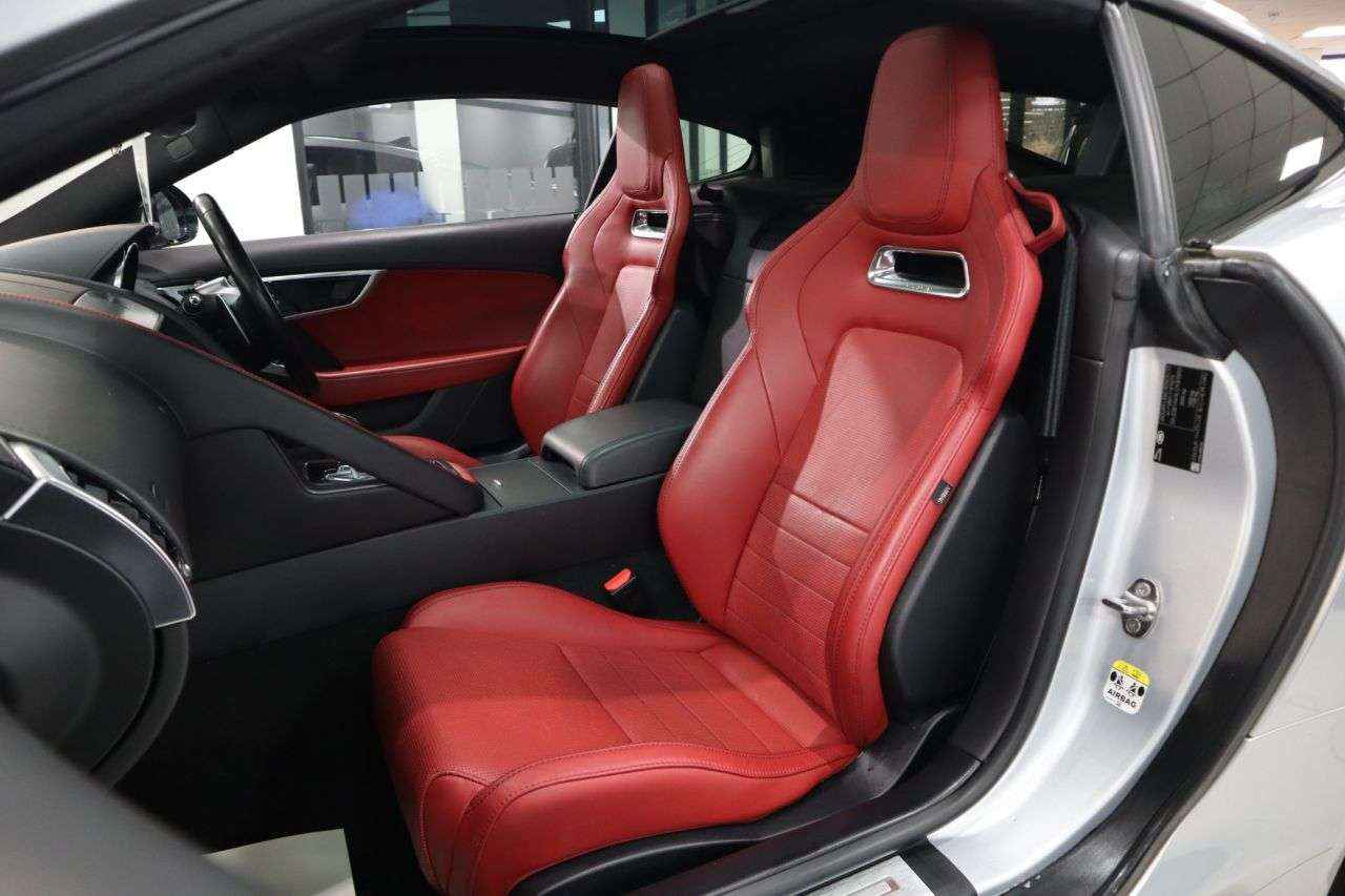 2019 JAGUAR F-TYPE 2019 JAGUAR F-TYPE