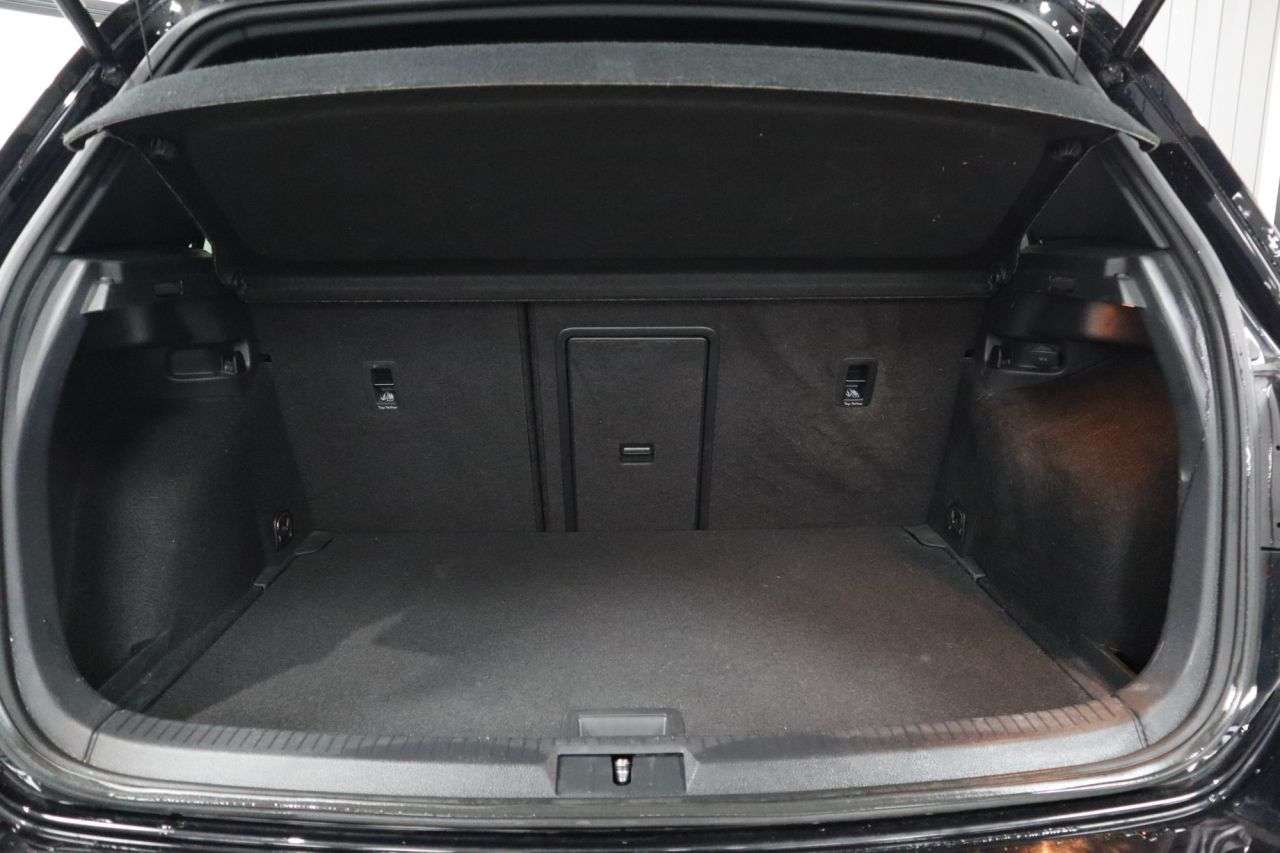 2020 VOLKSWAGEN GOLF 2020 VOLKSWAGEN GOLF