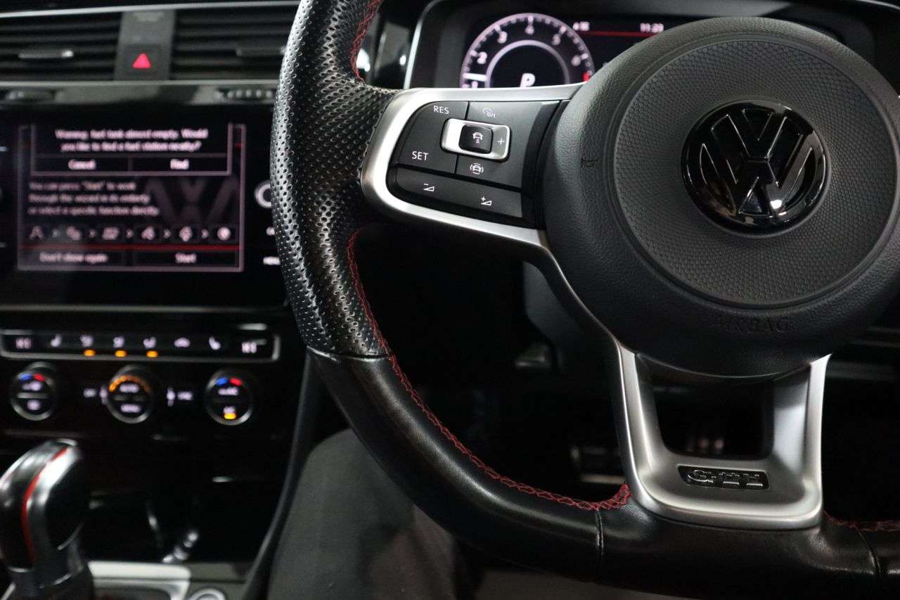 2020 VOLKSWAGEN GOLF 2020 VOLKSWAGEN GOLF