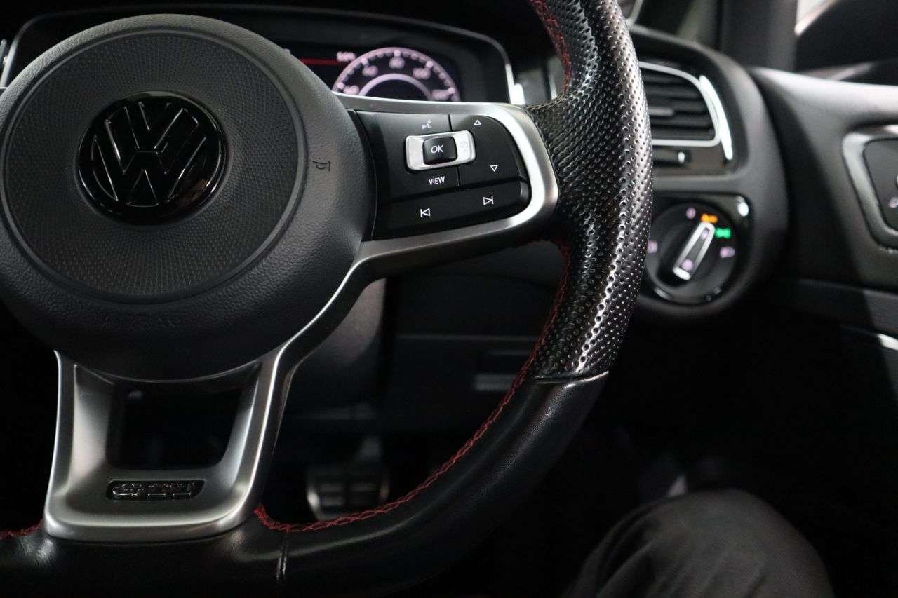 2020 VOLKSWAGEN GOLF 2020 VOLKSWAGEN GOLF