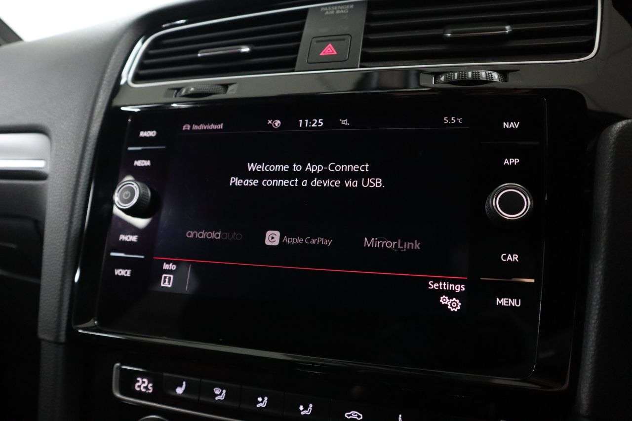 2020 VOLKSWAGEN GOLF 2020 VOLKSWAGEN GOLF