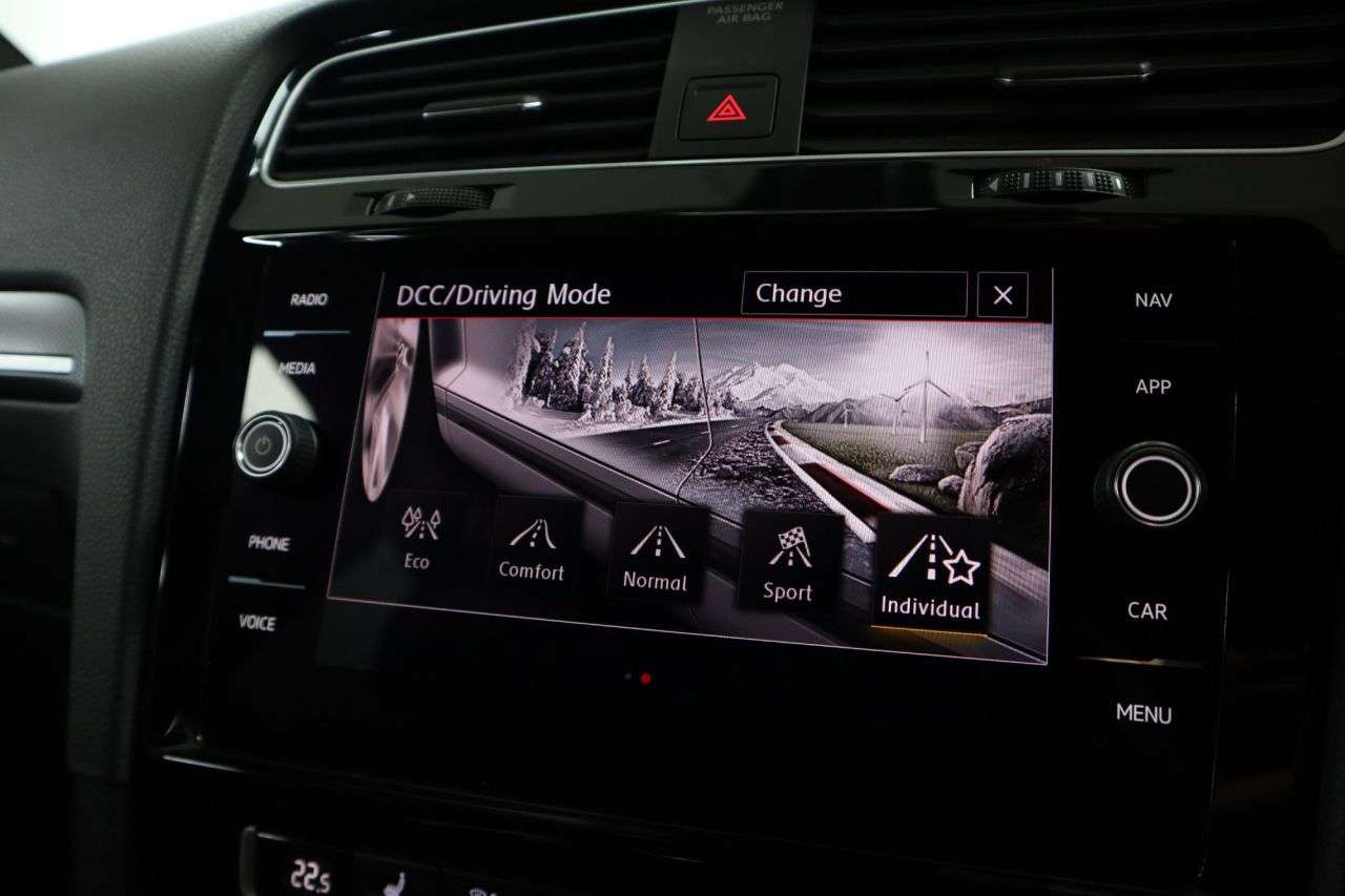 2020 VOLKSWAGEN GOLF 2020 VOLKSWAGEN GOLF