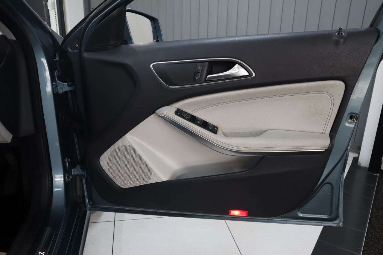 2014 MERCEDES-BENZ A-CLASS 2014 MERCEDES-BENZ A-CLASS