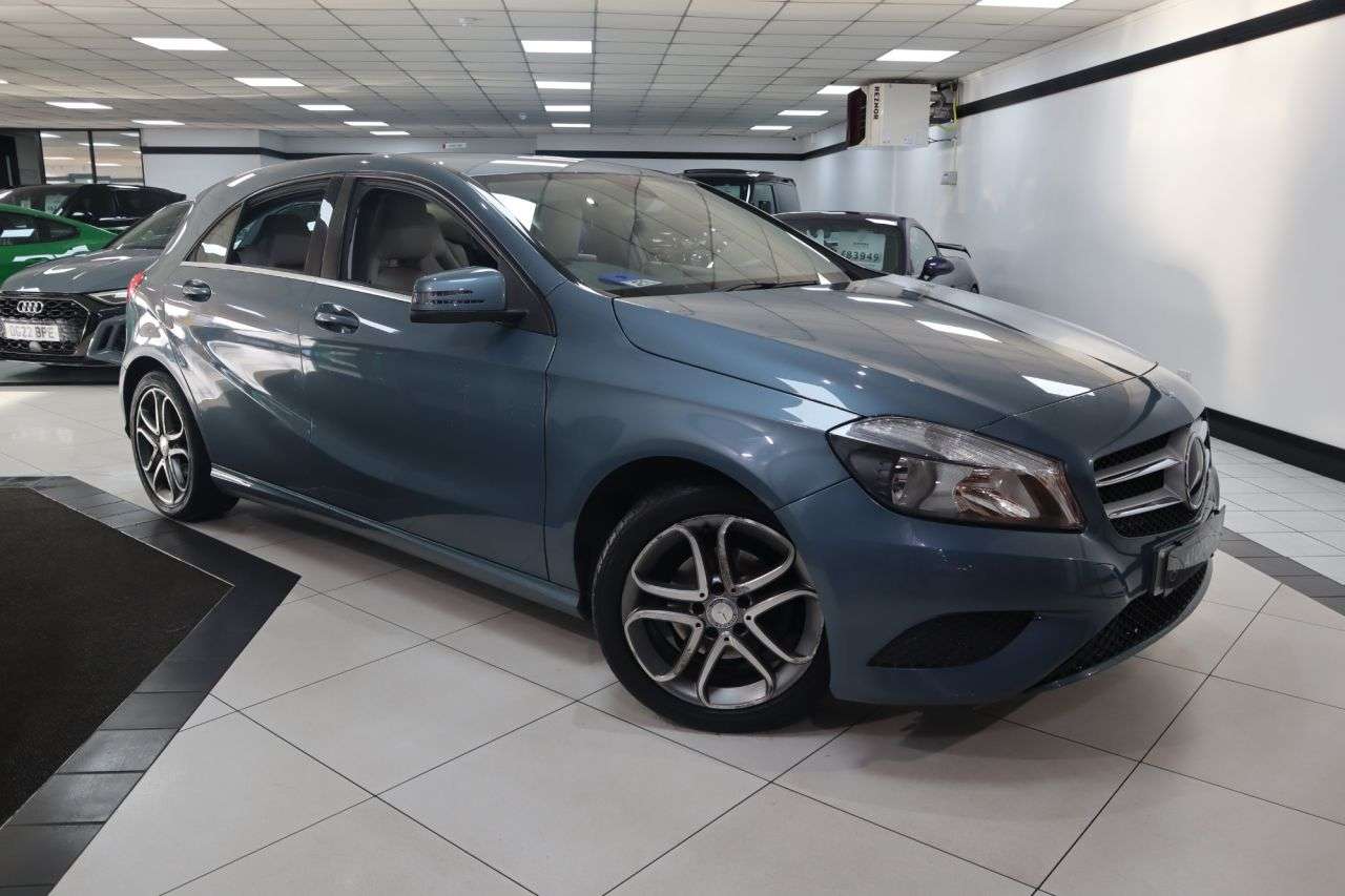 2014 MERCEDES-BENZ A-CLASS 2014 MERCEDES-BENZ A-CLASS