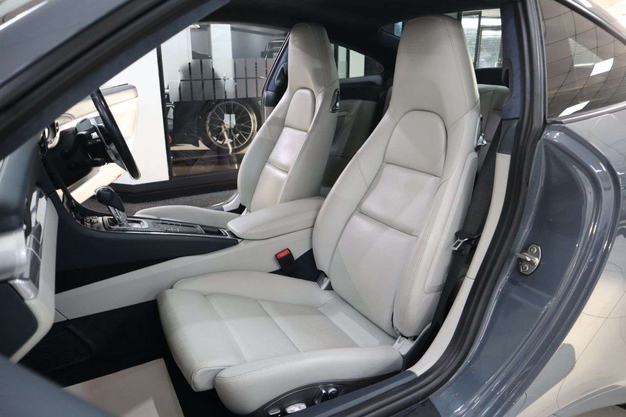 2017 PORSCHE 911 2017 PORSCHE 911