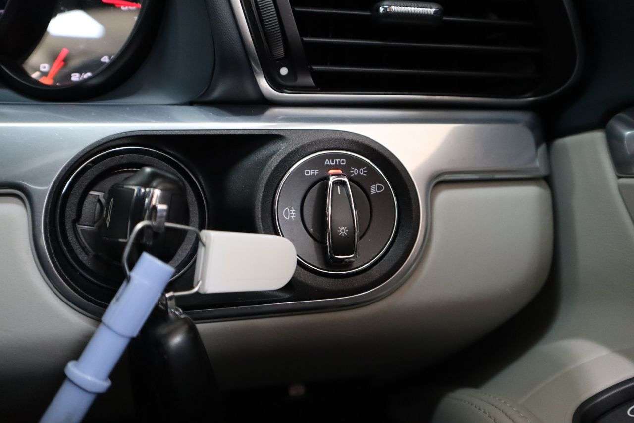 2017 PORSCHE 911 2017 PORSCHE 911