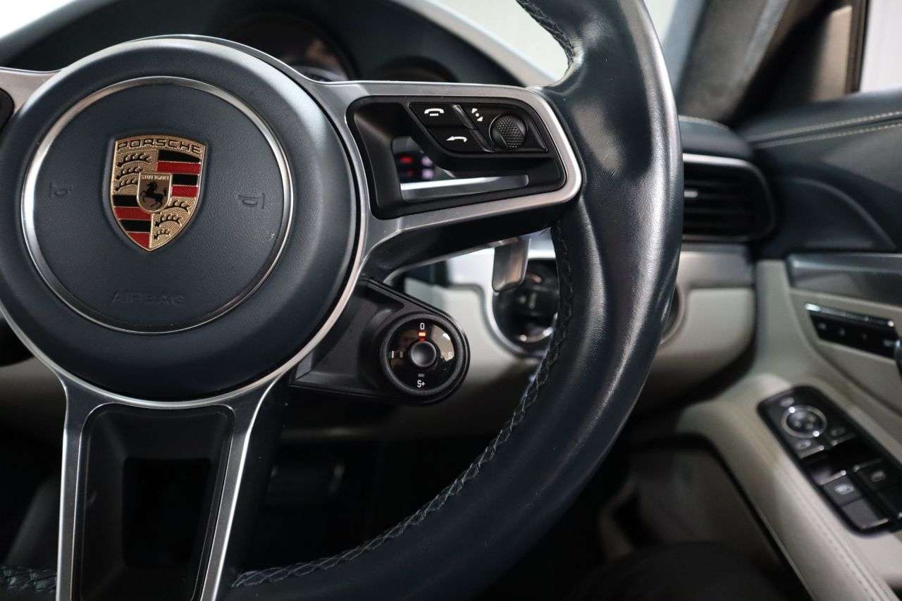 2017 PORSCHE 911 2017 PORSCHE 911