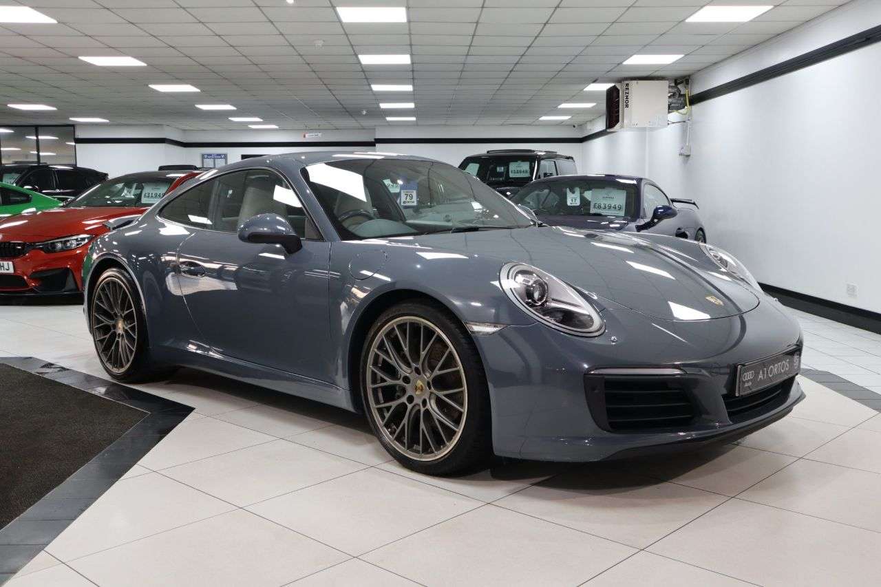 A 2017 PORSCHE 911 3.0T 991 Carrera Coupe 2dr Petrol PDK Euro 6 (s/s) (370 ps) FULL PORSCHE MA A 2017 PORSCHE 911 3.0T 991 Carrera Coupe 2dr Petrol PDK Euro 6 (s/s) (370 ps) FULL PORSCHE MA