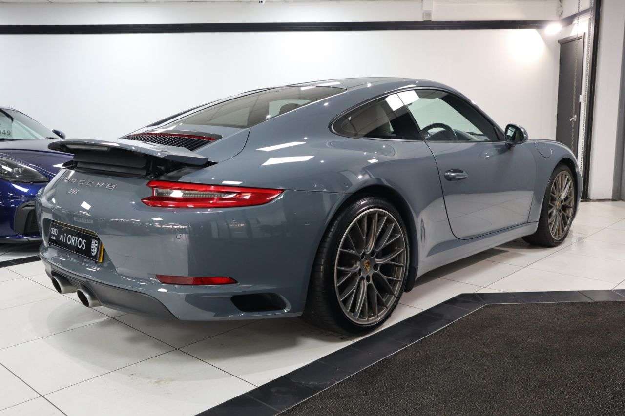 2017 PORSCHE 911 2017 PORSCHE 911