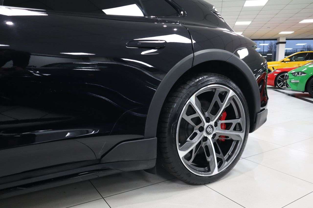 2023 PORSCHE TAYCAN 2023 PORSCHE TAYCAN