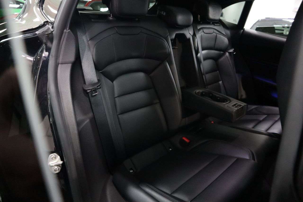 2023 PORSCHE TAYCAN 2023 PORSCHE TAYCAN