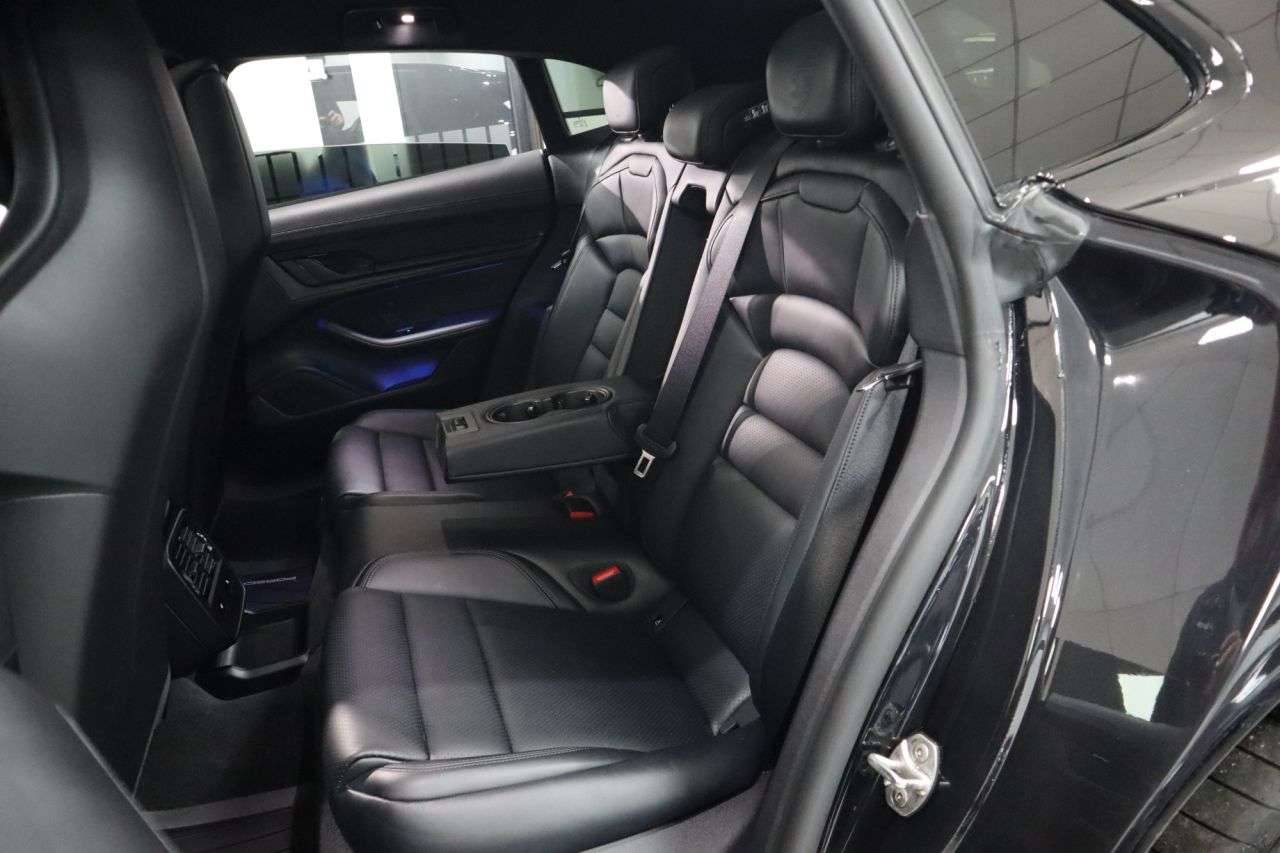 2023 PORSCHE TAYCAN 2023 PORSCHE TAYCAN