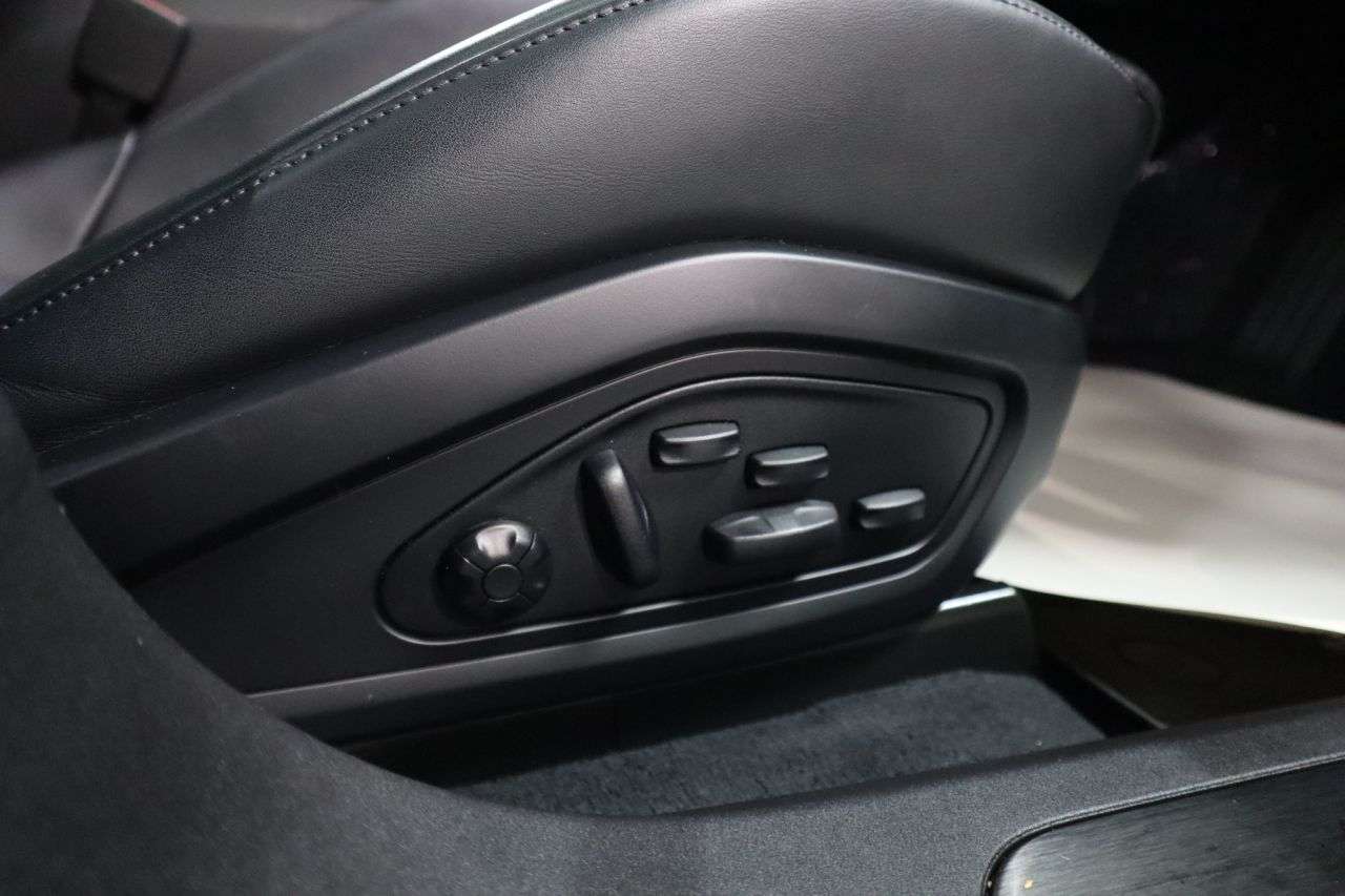 2023 PORSCHE TAYCAN 2023 PORSCHE TAYCAN