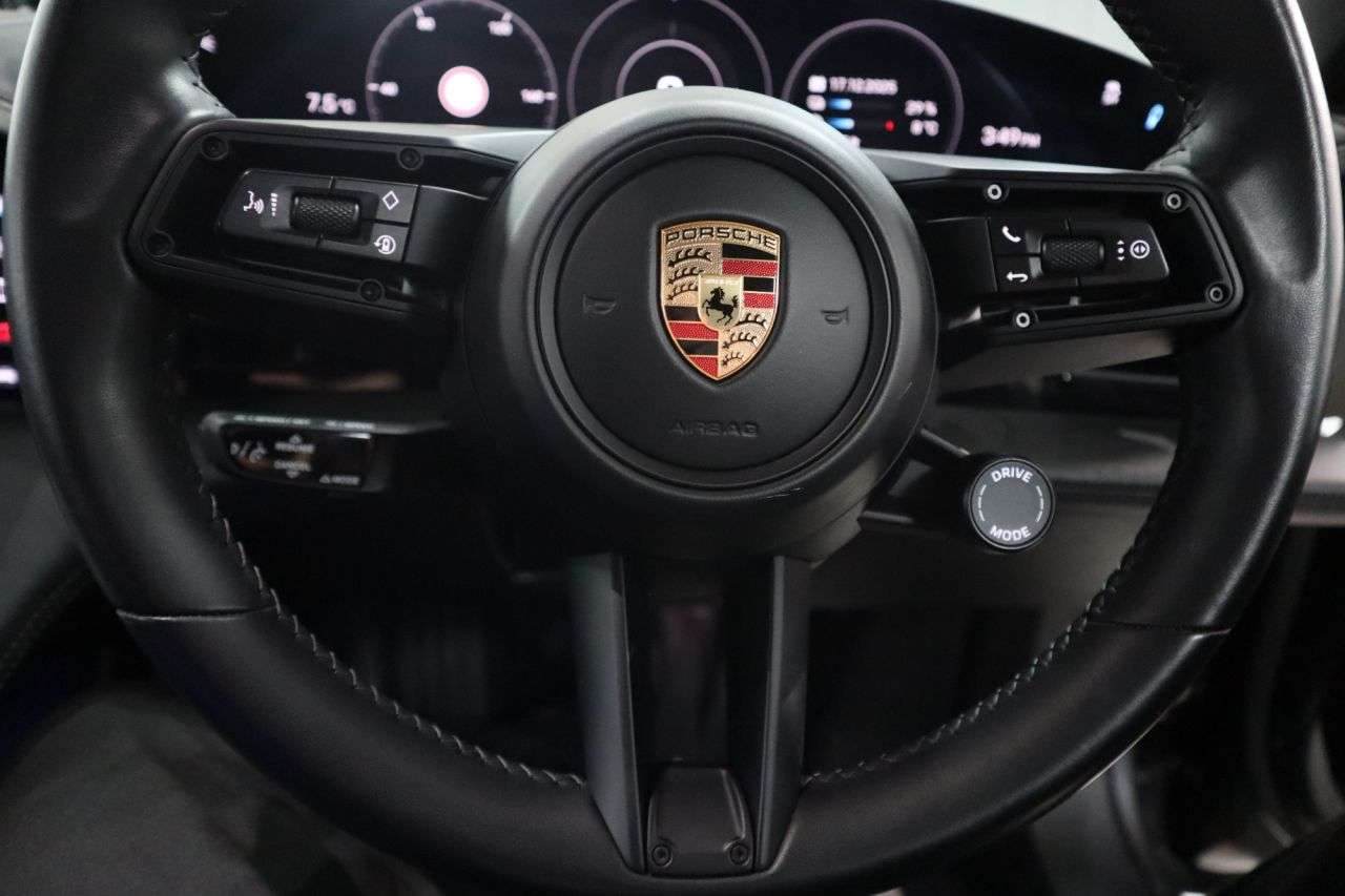 2023 PORSCHE TAYCAN 2023 PORSCHE TAYCAN