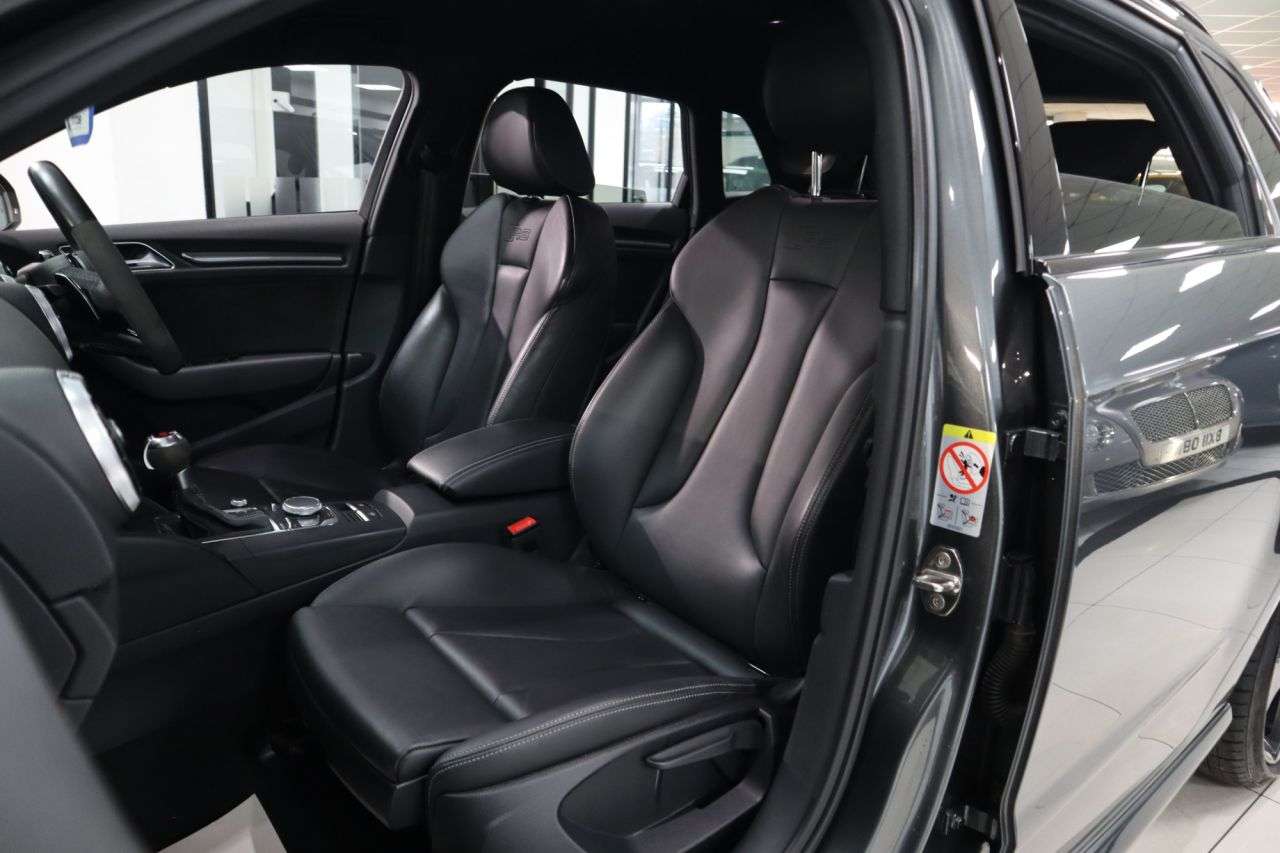 2019 AUDI RS3 2019 AUDI RS3