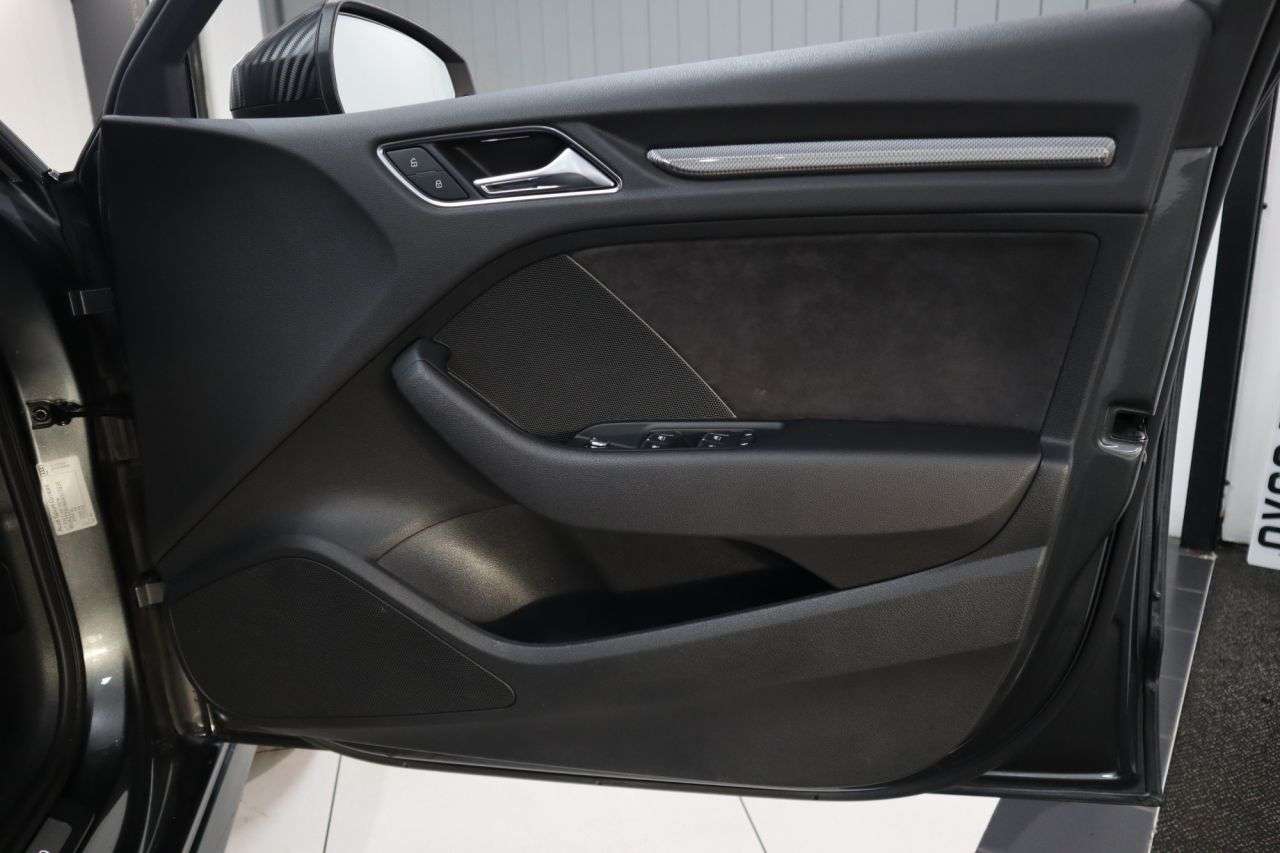 2019 AUDI RS3 2019 AUDI RS3