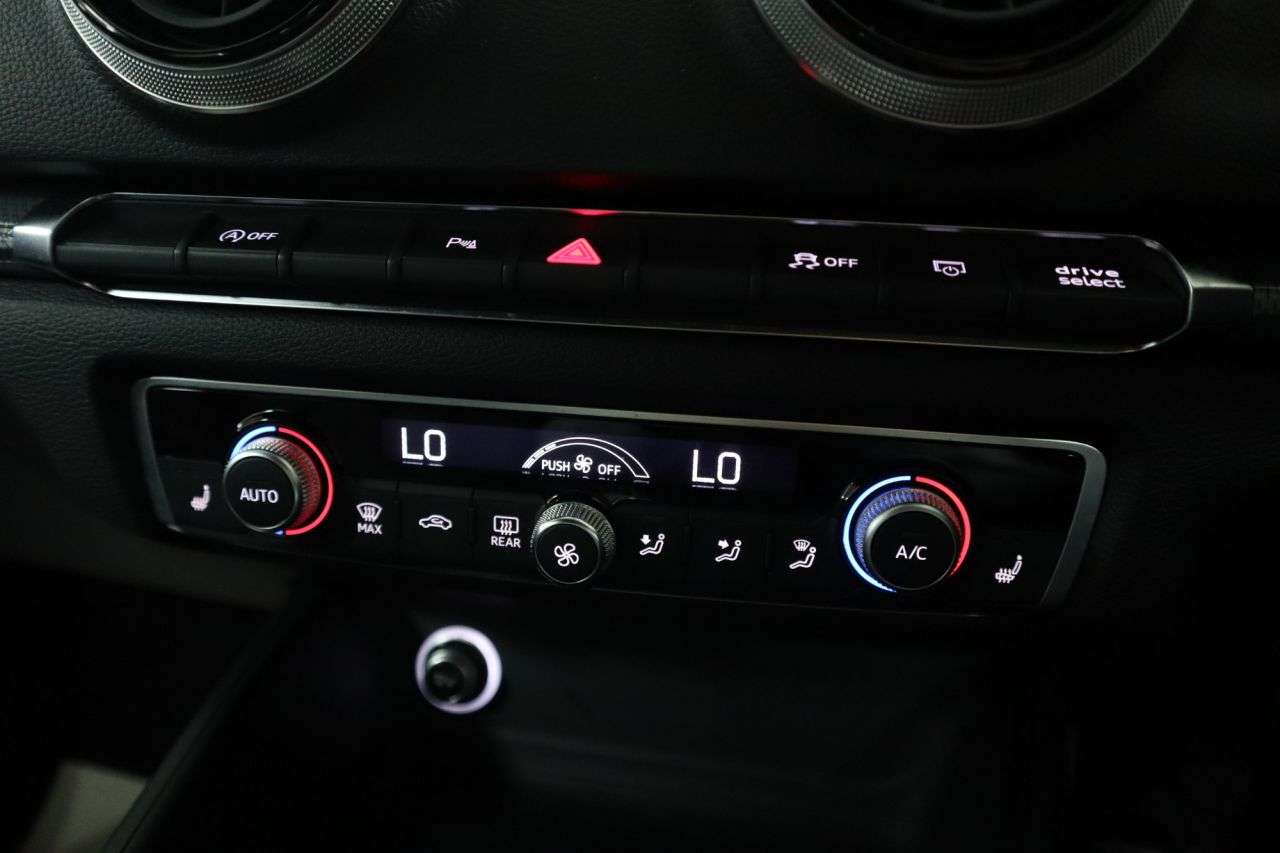 2019 AUDI RS3 2019 AUDI RS3