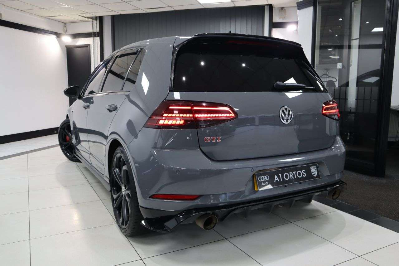 2020 VOLKSWAGEN GOLF 2020 VOLKSWAGEN GOLF