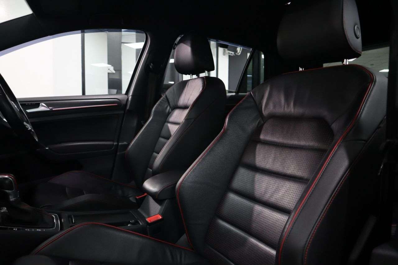 A 2020 VOLKSWAGEN GOLF 2.0 TSI GTI TCR Hatchback 5dr Petrol DSG Euro 6 (s/s) (290 ps) RARE MK7.5 T A 2020 VOLKSWAGEN GOLF 2.0 TSI GTI TCR Hatchback 5dr Petrol DSG Euro 6 (s/s) (290 ps) RARE MK7.5 T