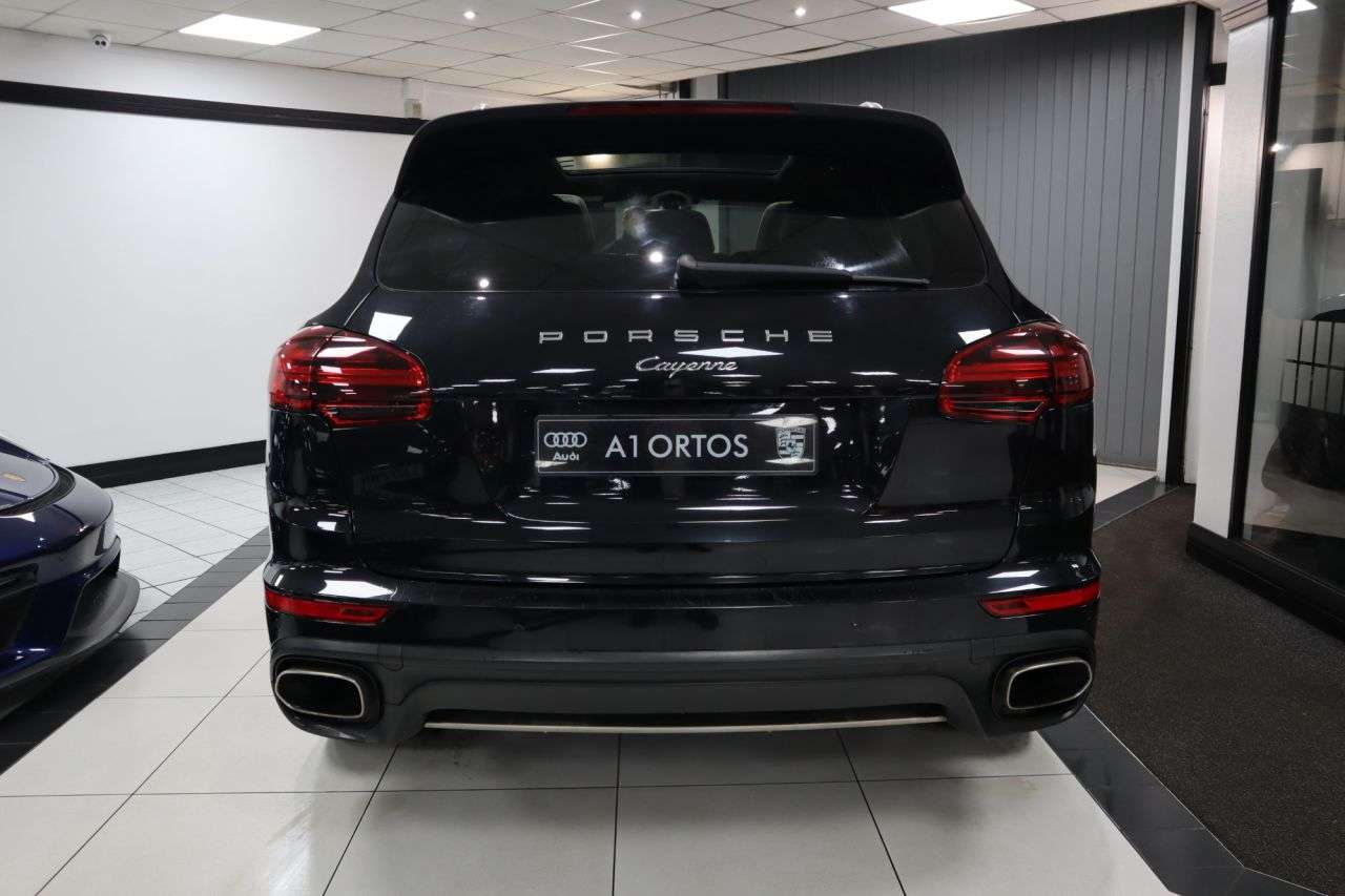 2018 PORSCHE CAYENNE 2018 PORSCHE CAYENNE
