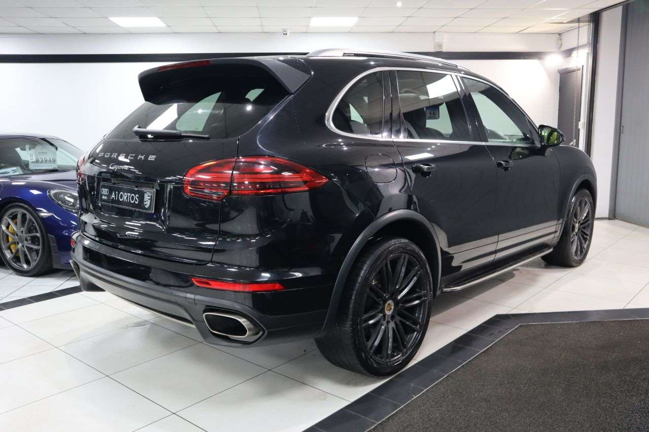 2018 PORSCHE CAYENNE 2018 PORSCHE CAYENNE