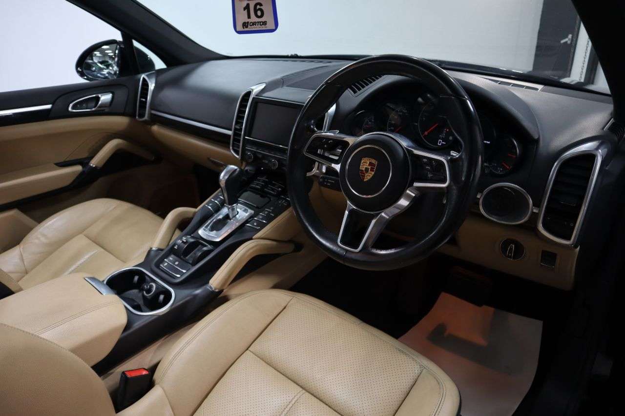 2018 PORSCHE CAYENNE 2018 PORSCHE CAYENNE