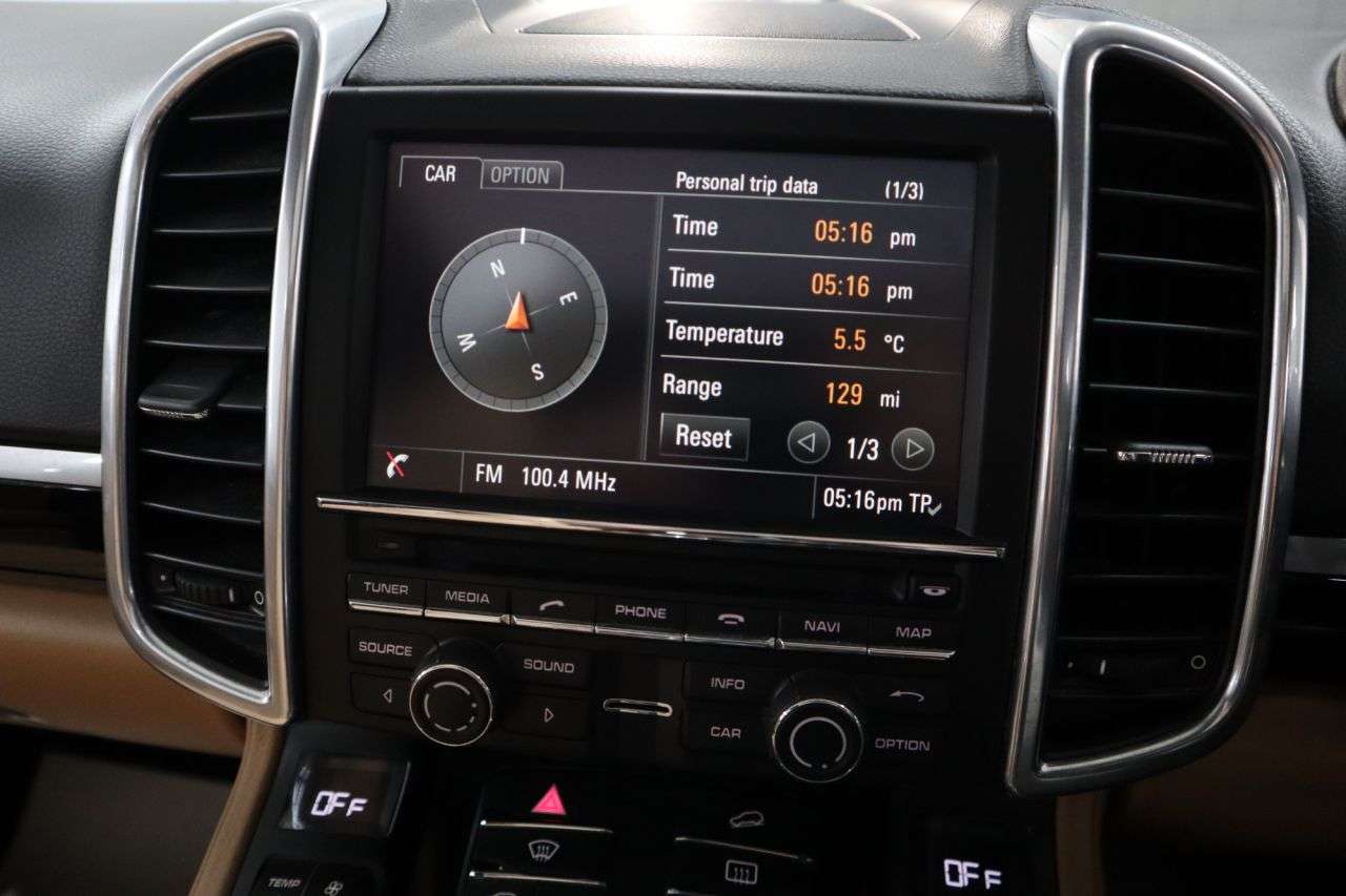 2018 PORSCHE CAYENNE 2018 PORSCHE CAYENNE