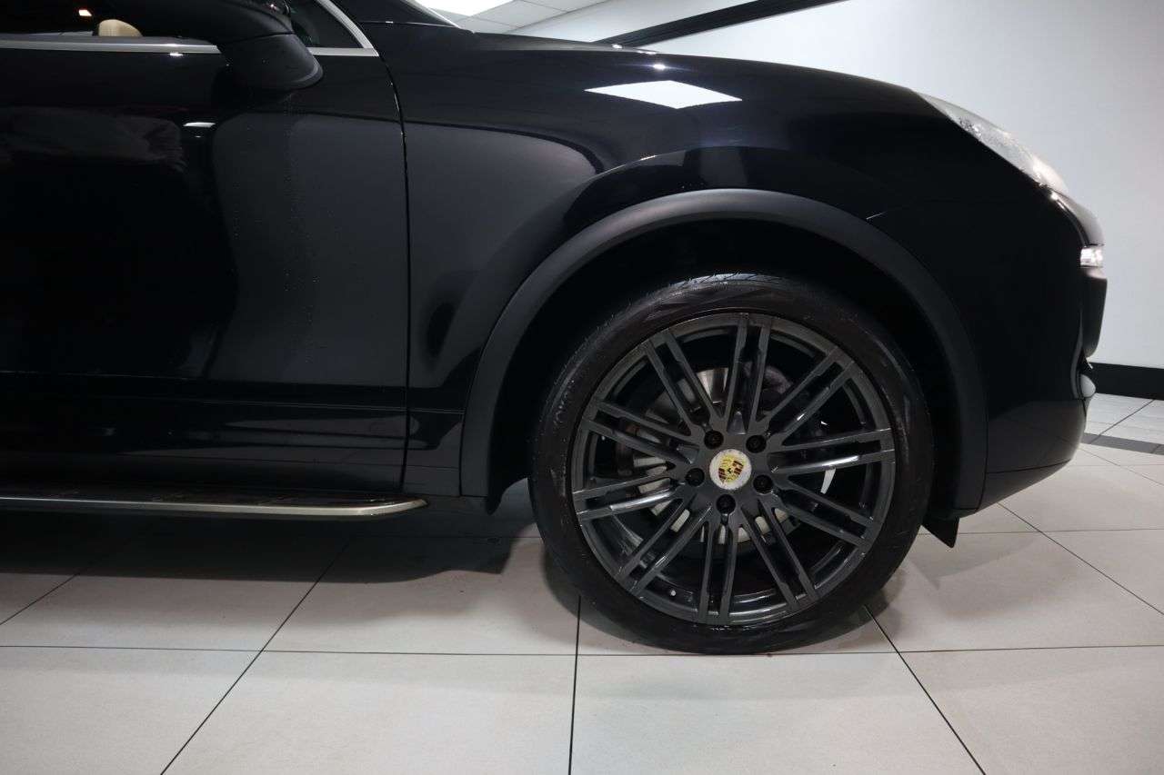 2018 PORSCHE CAYENNE 2018 PORSCHE CAYENNE