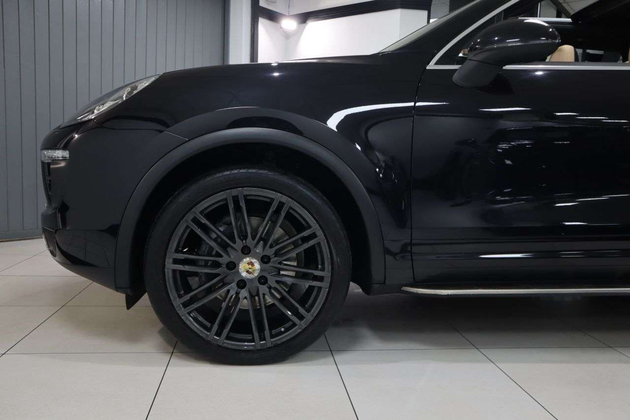 2018 PORSCHE CAYENNE 2018 PORSCHE CAYENNE